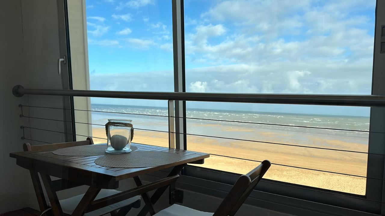 La Plage - Appartement Vue Mer Courseulles-sur-Mer Exterior photo